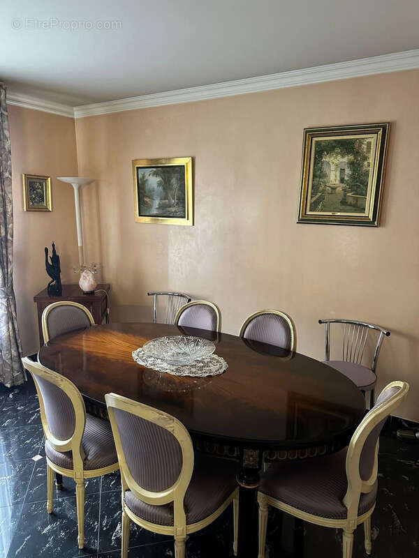 Appartement à SAINT-MAUR-DES-FOSSES