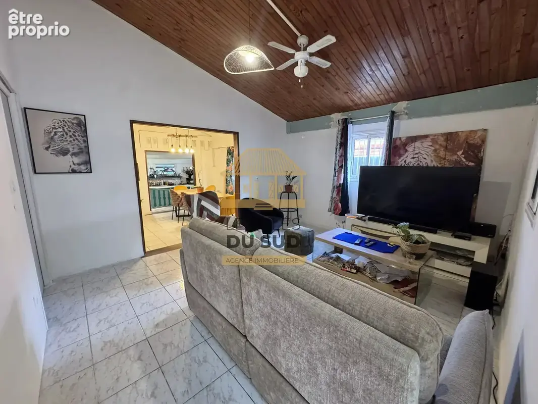 SAINT-JOSEPH – LES JACQUES  Maison créole rénovée avec dépendance – 165 000 € HAI - photo 5