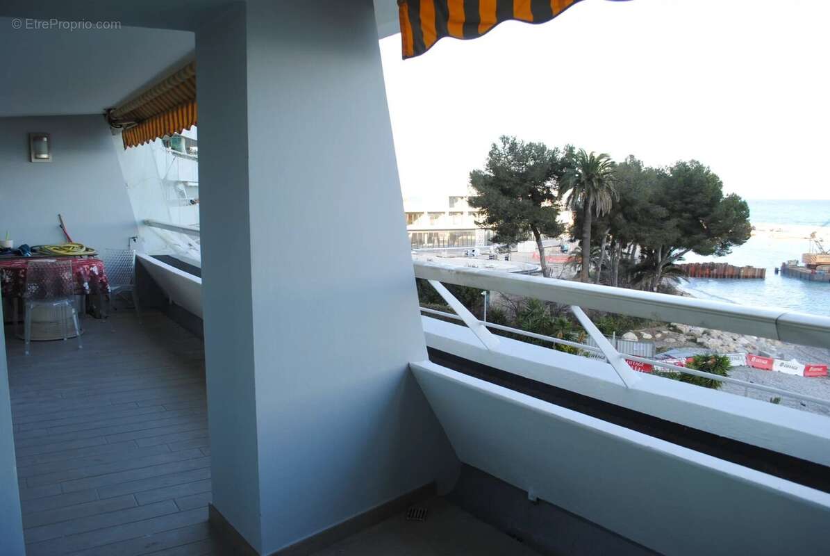 Appartement à VILLENEUVE-LOUBET