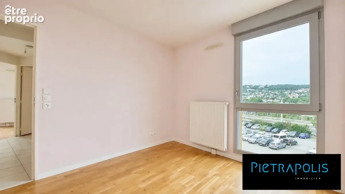 Appartement 76 m² à Givors  - photo 6