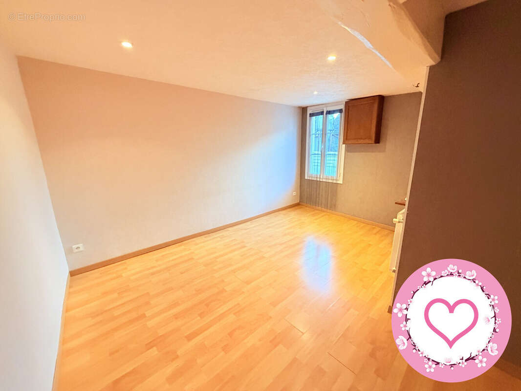 Maison à DAMPIERRE-EN-BURLY