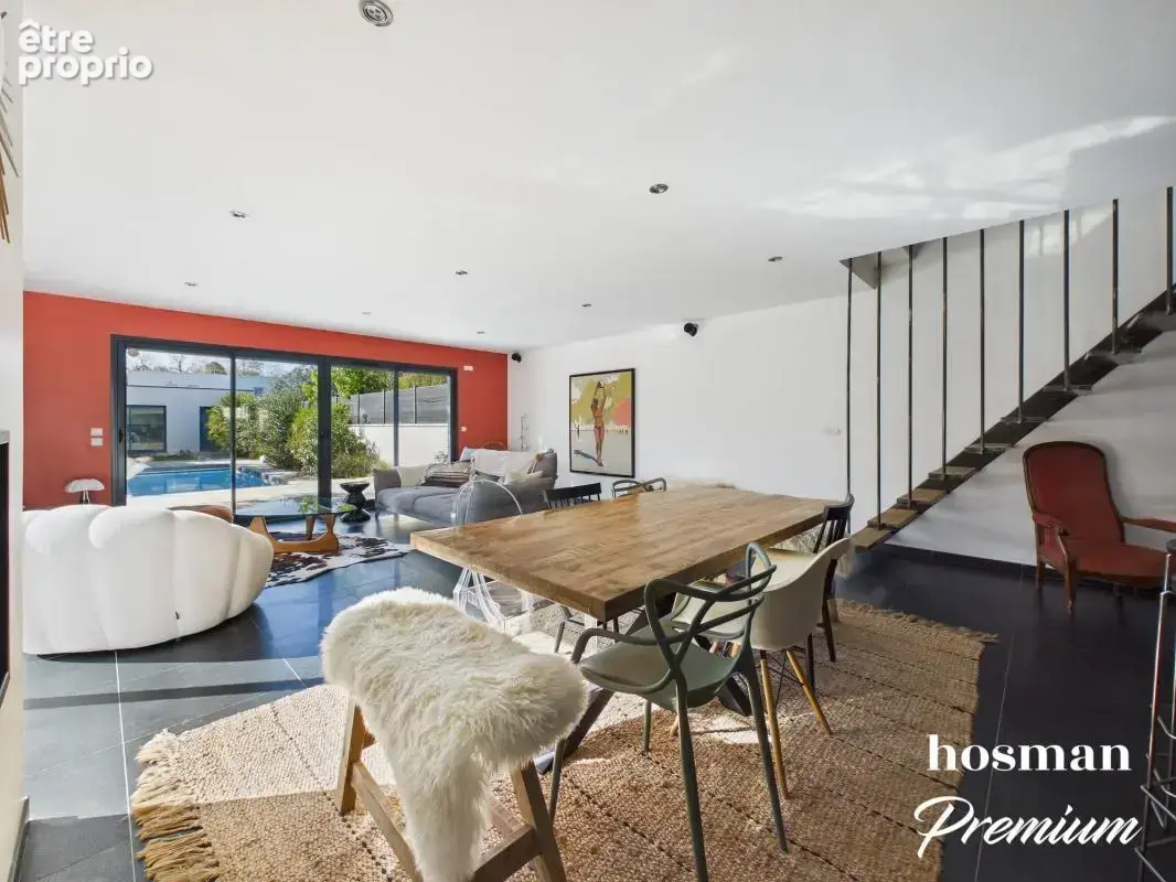 Maison de 160 m² avec piscine, terrasse, garage, dépendance - Stéhélin Bordeaux - photo 5
