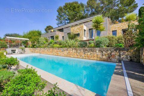 Maison à MOUGINS