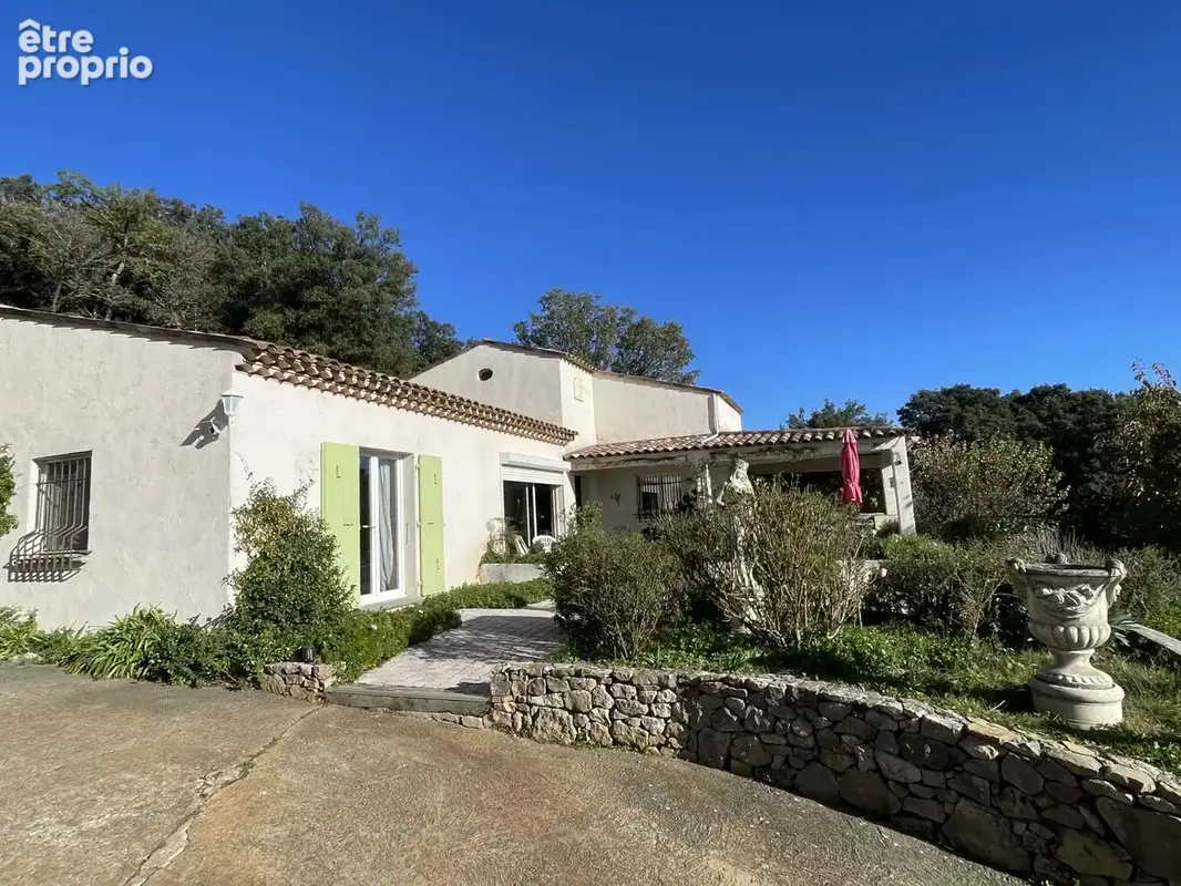 Villa de plain pied avec piscine et vue dégagée - photo 9