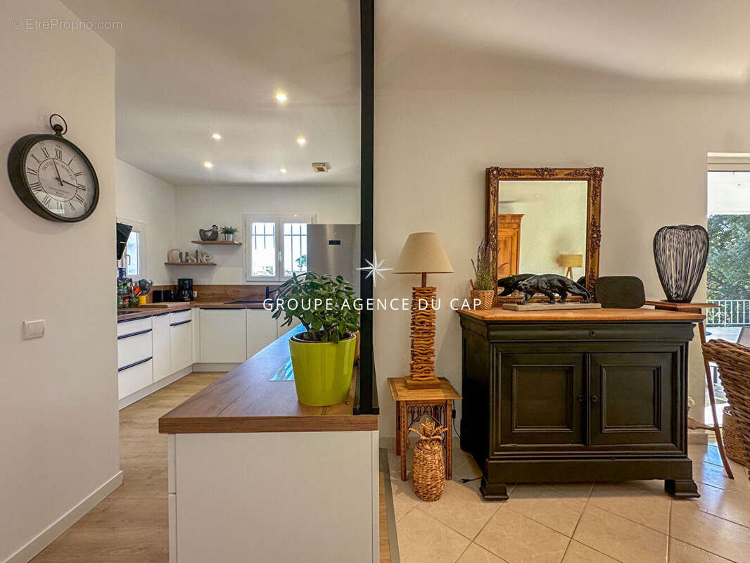 Villa de 150m2 avec piscine 4 chambres, à Sainte Maxime - photo 4