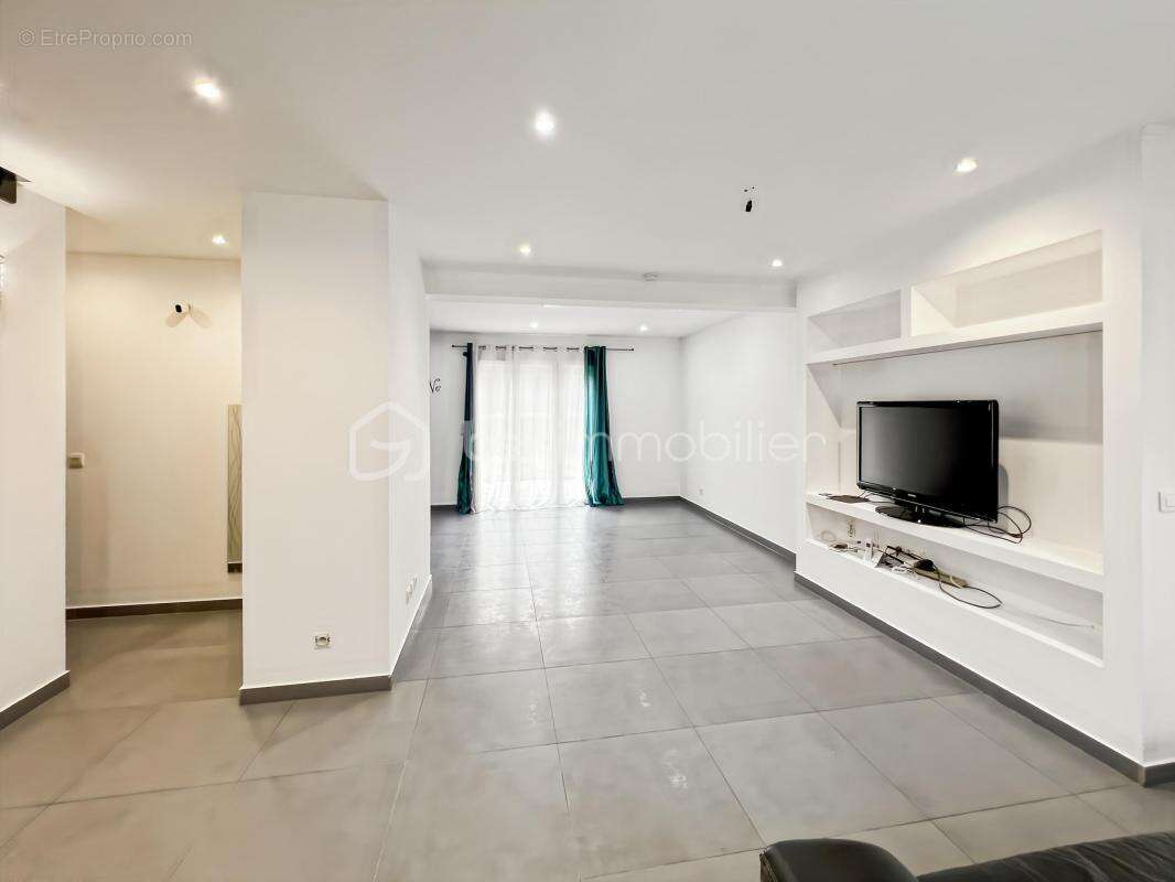 Maison à LIMEIL-BREVANNES