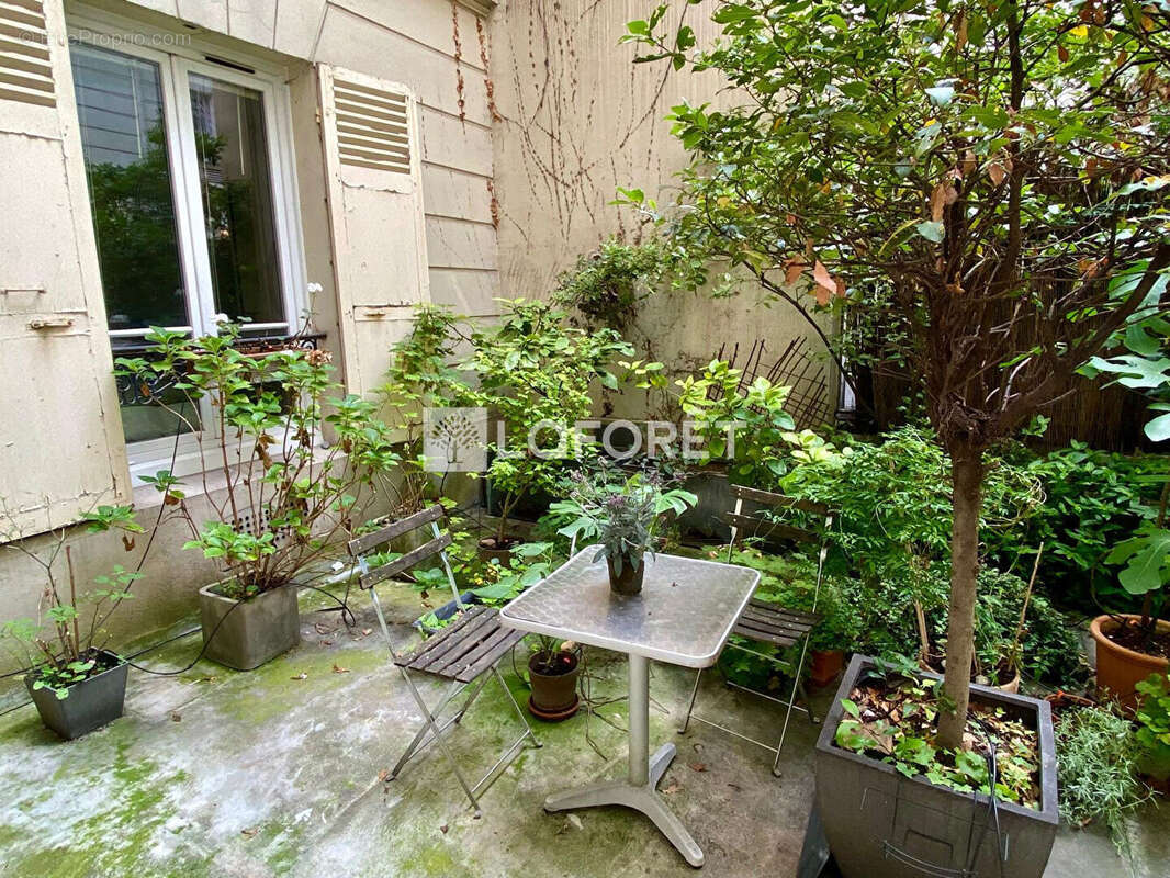 Appartement à PARIS-15E