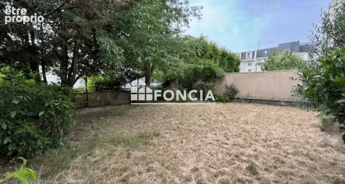 Beau rez de jardin idealement situe, au pied du r.e.r b antony et de toutes commodites - photo 9