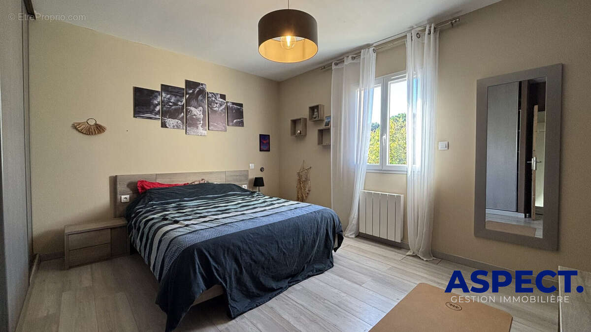 Maison à COURNONSEC