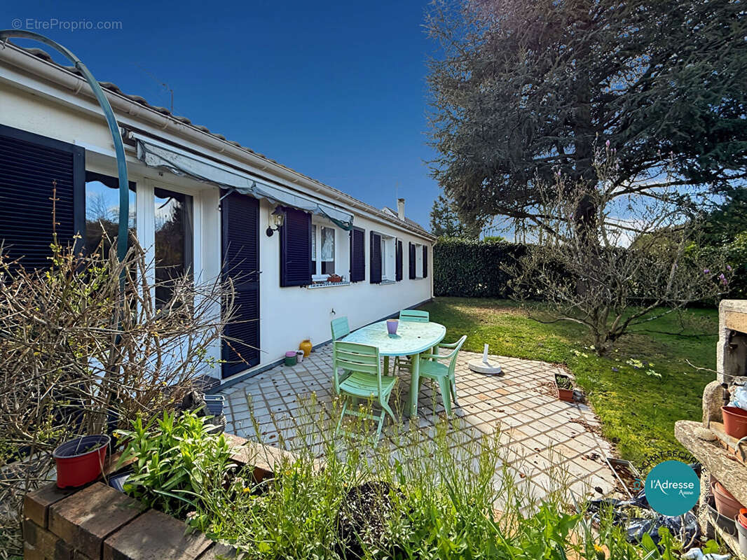 Maison à MENNECY