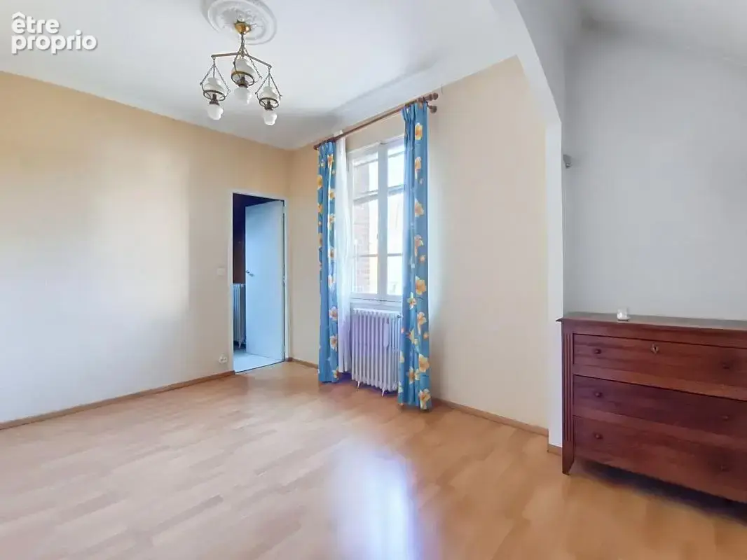 Maison 5 chambres avec garage et cave, beau potentiel à GRAND QUEVILLY - photo 9