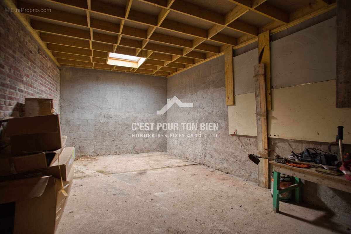 Maison à BUYSSCHEURE