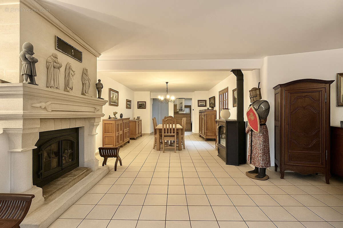 Maison à VERNEUIL-EN-HALATTE