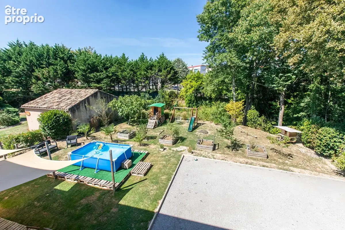 Une maison rénovée avec 6 chambres & 50 m² de garage - photo 11