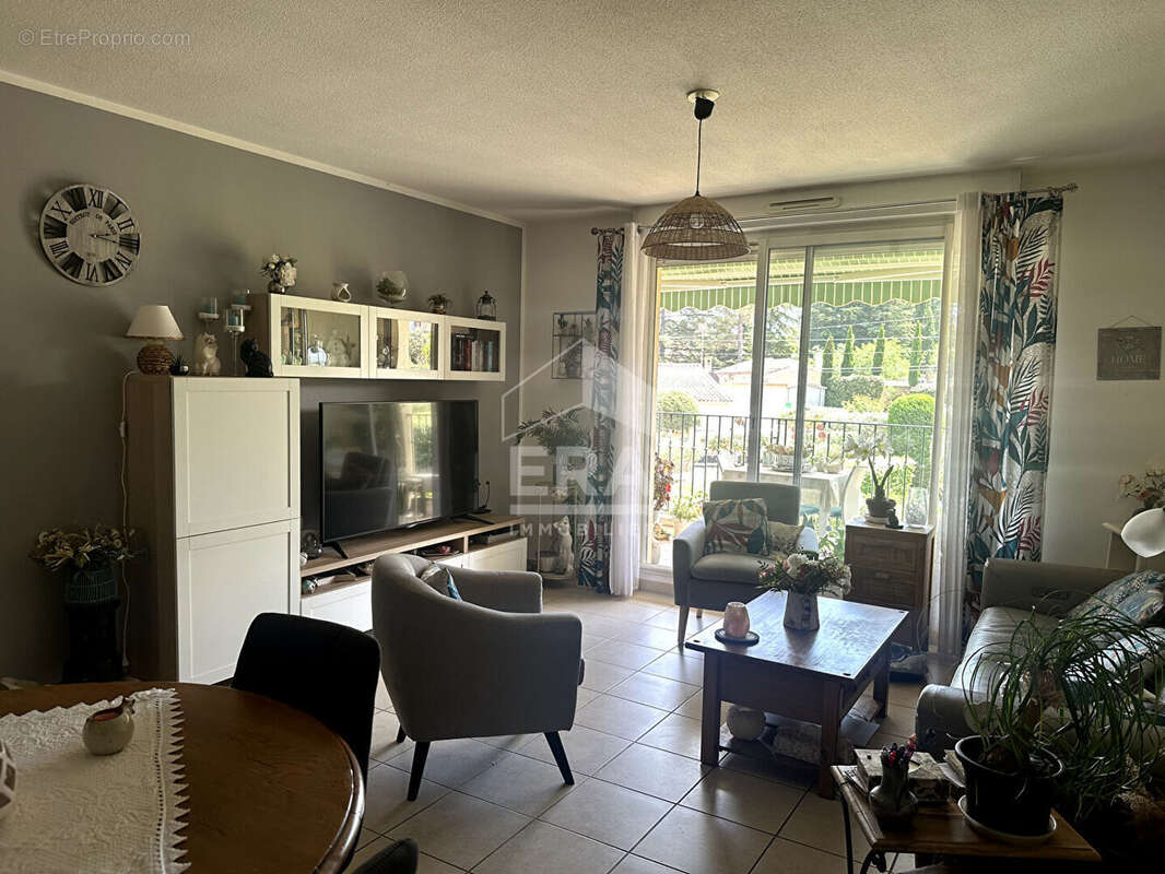 Appartement à SAINT-MAXIMIN-LA-SAINTE-BAUME