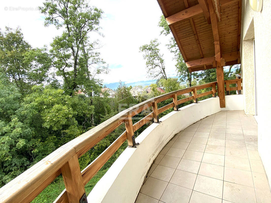 Appartement à ARCHAMPS