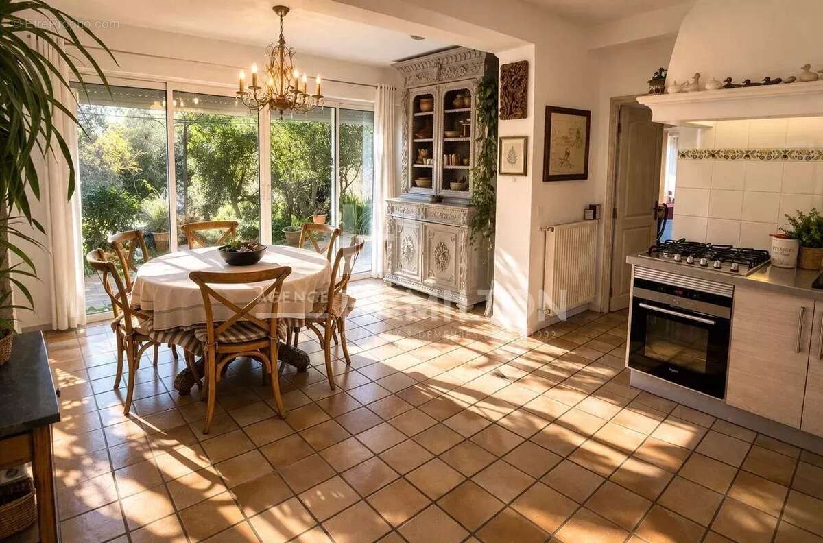 Maison à LE ROURET