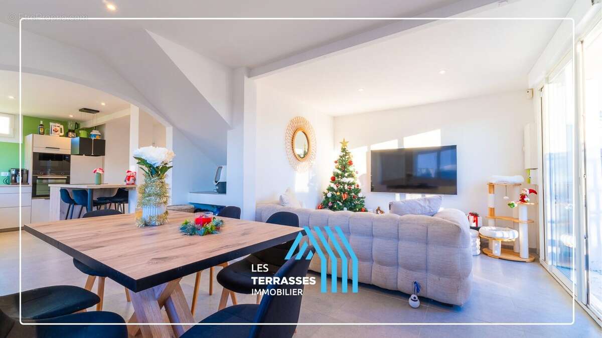 Maison à MONTELIMAR