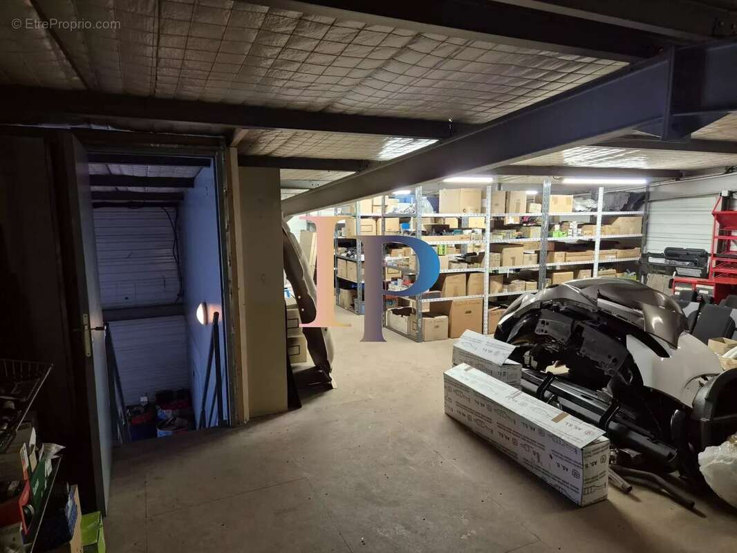 Local industriel et commercial - photo 19