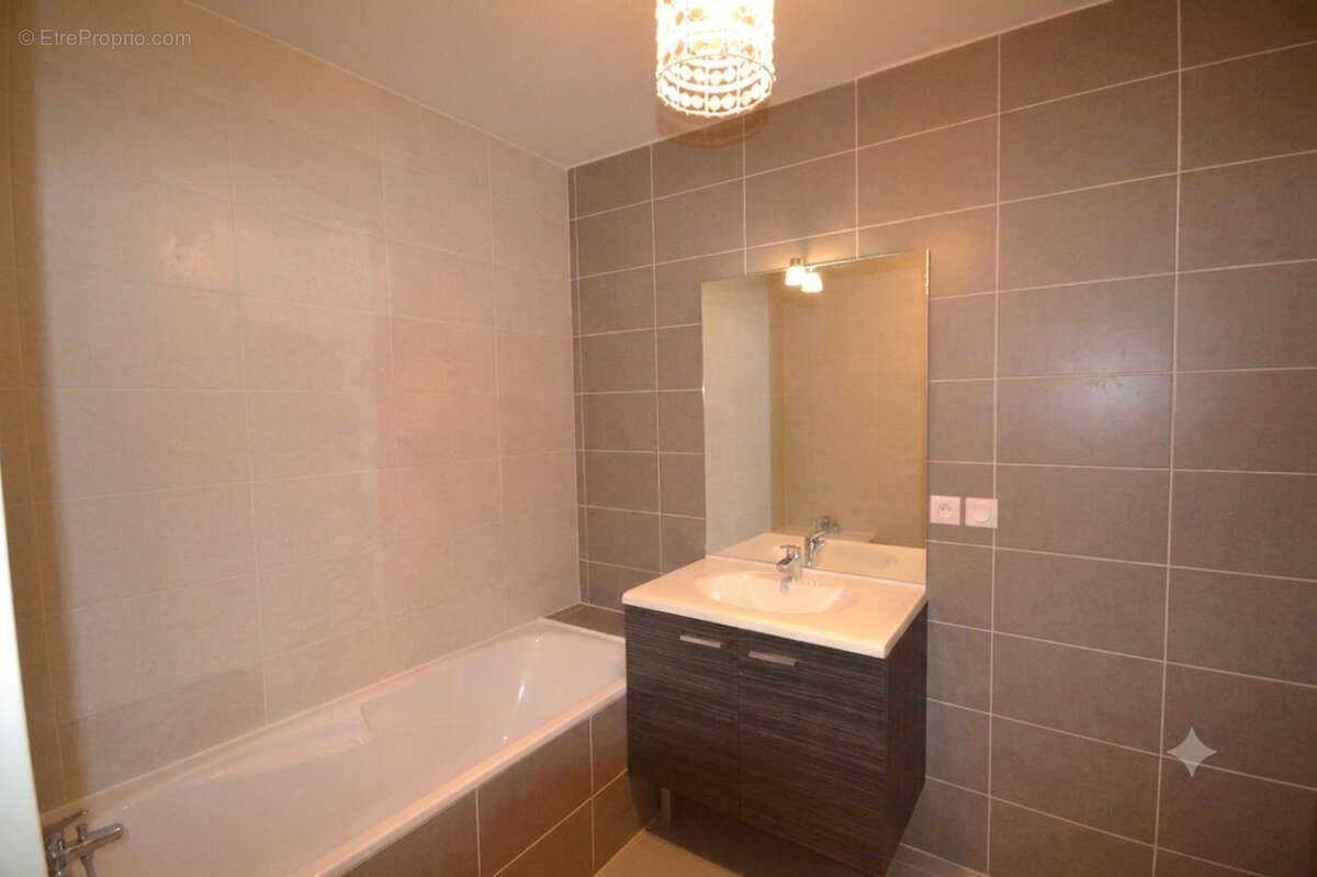Appartement à AIX-LES-BAINS
