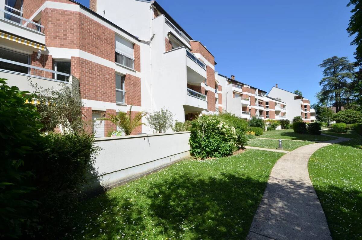Appartement à CROISSY-SUR-SEINE