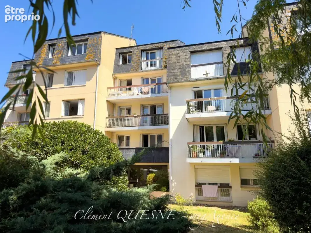 T1 / parking privatif / cave / vendu loue - photo 4