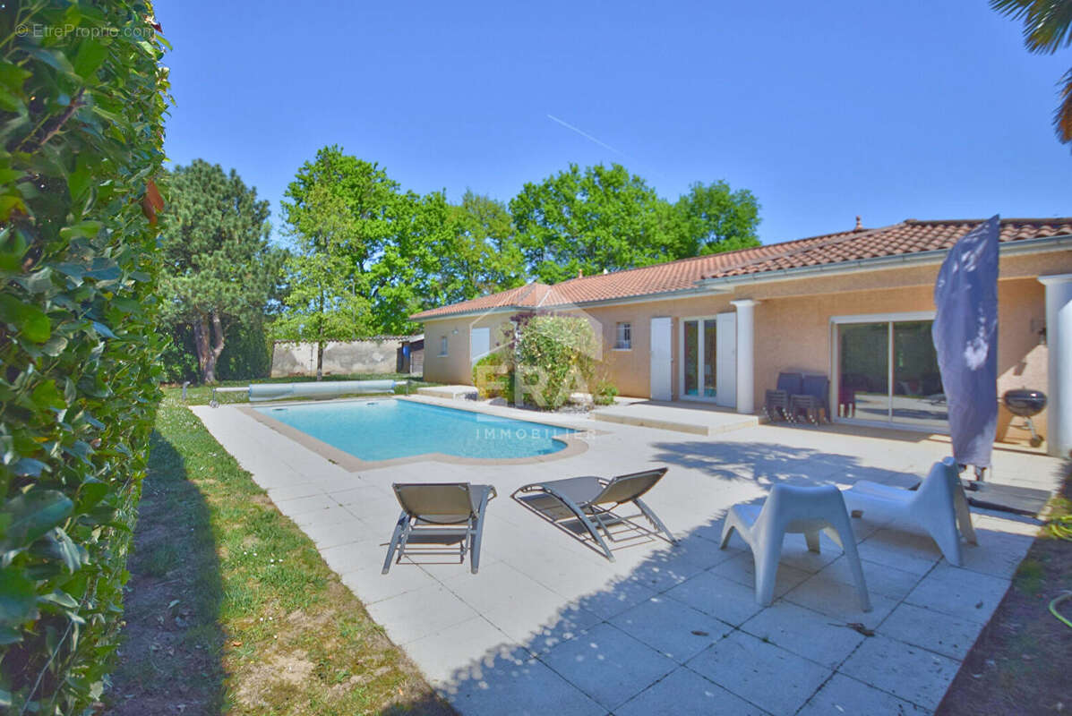 Maison à LES CHERES