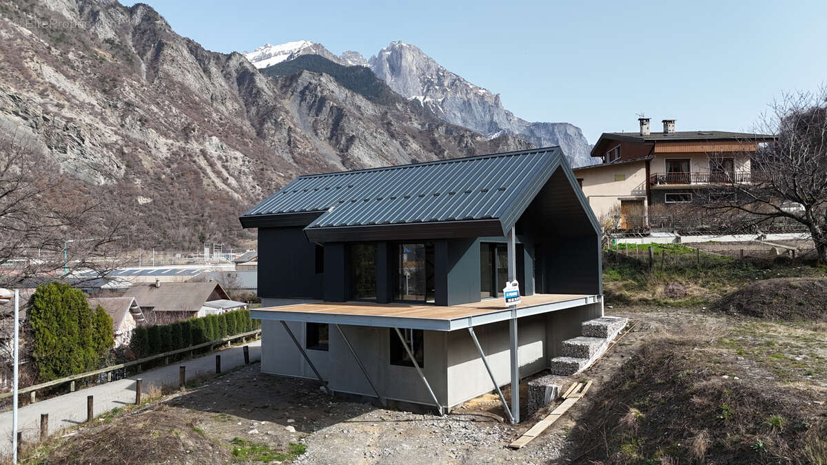 Maison à VILLARGONDRAN