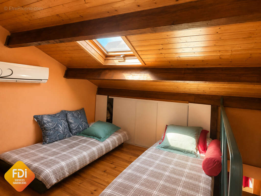 Palavas - T2 mezzanine - 36 m2 - photo 3