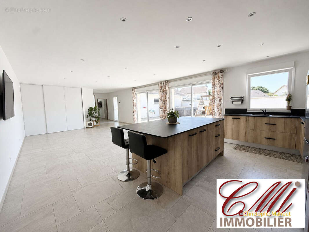 Maison 178 m² à Vitry-Le-Francois  - photo 5