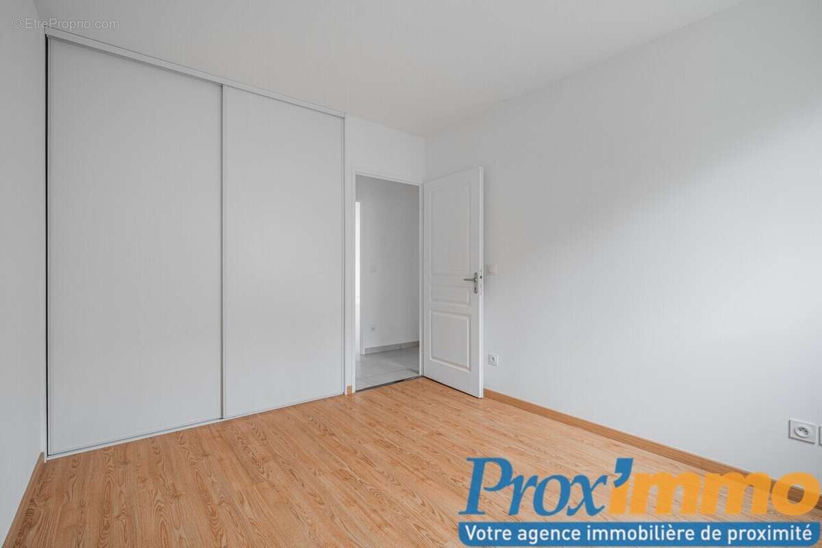 Appartement à LA BUISSE