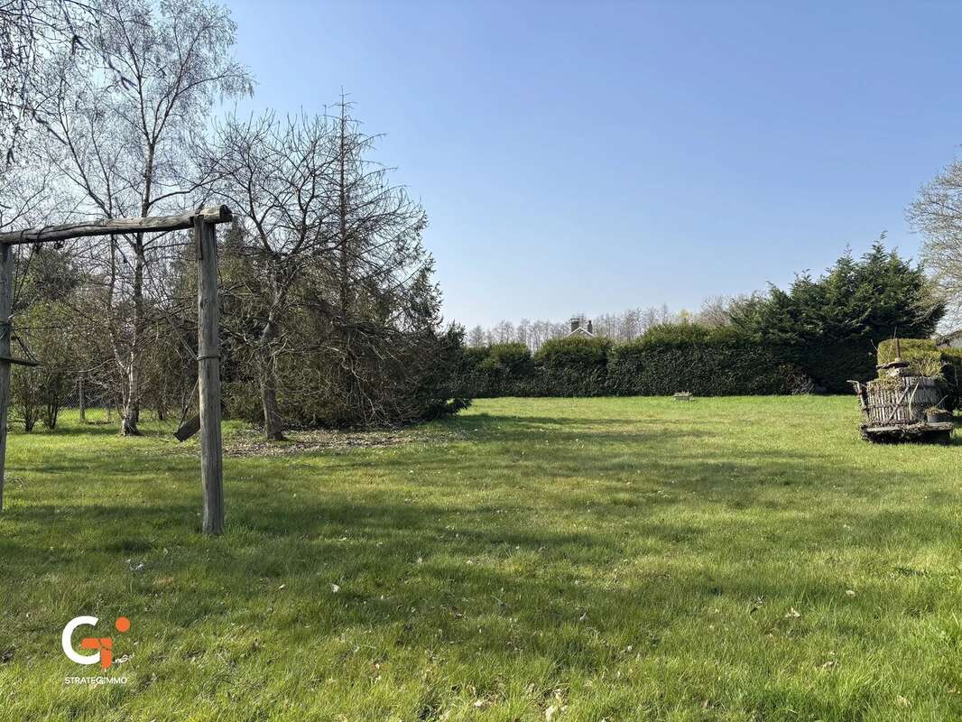 Maison à LES HOGUES