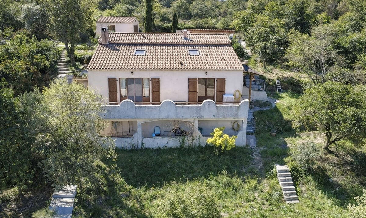 Maison à SOLLIES-TOUCAS