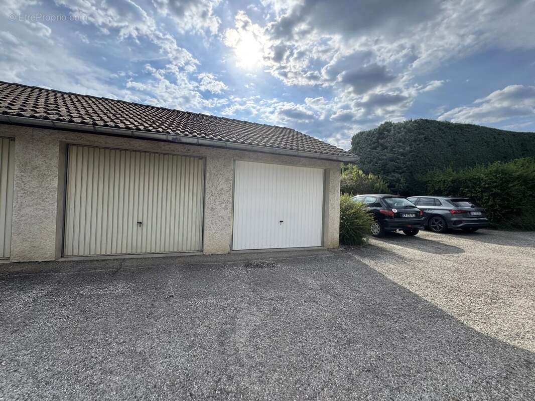 Appartement en rez-de-jardin avec garage et cave - photo 17
