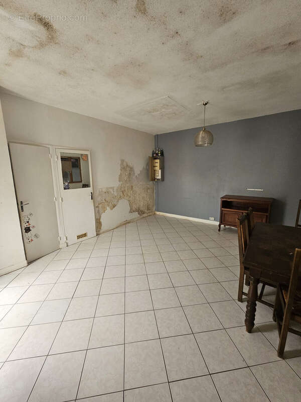 Appartement à SAINTE-GENEVIEVE-DES-BOIS