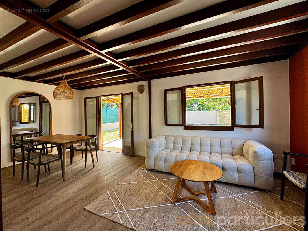 Maison à L&#039;ETANG-SALE