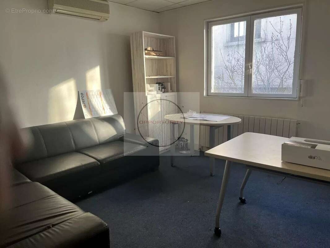 Commerce à MONTREUIL