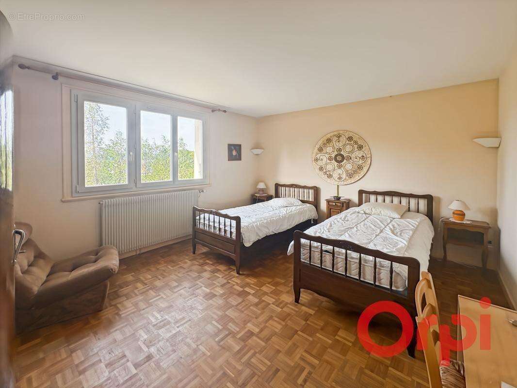 Exceptionnelle maison familiale avec grand potentiel – Habitable immédiatement ! - photo 7