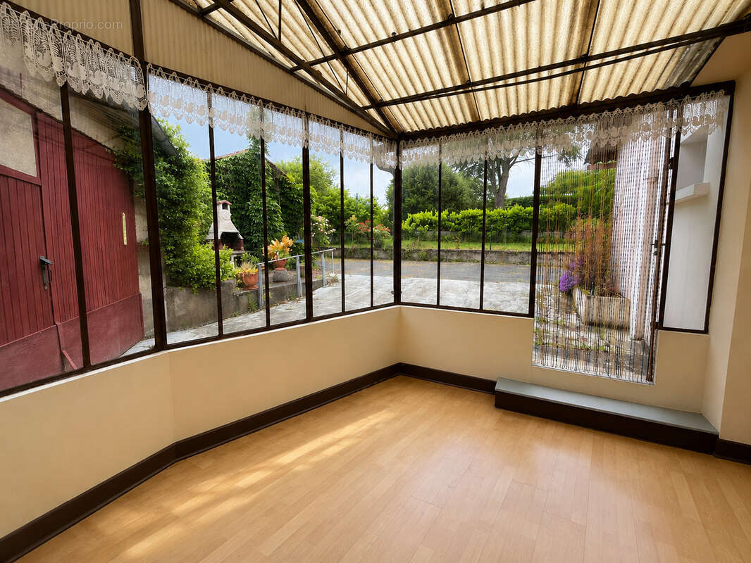 Maison à BOURLENS
