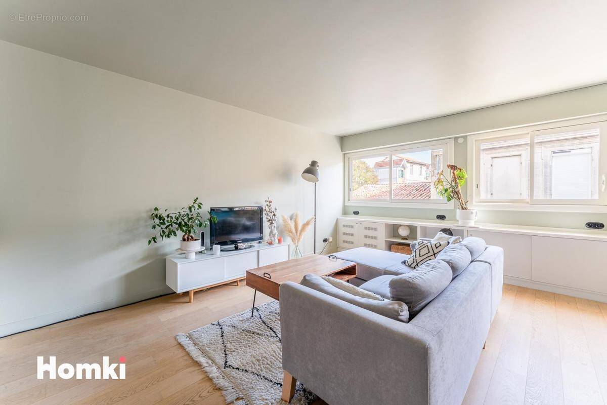 Appartement à BORDEAUX