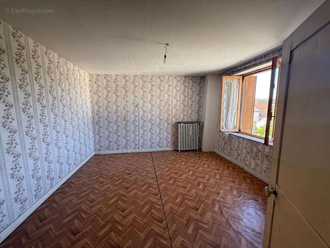 Maison à CHATEAU-THIERRY