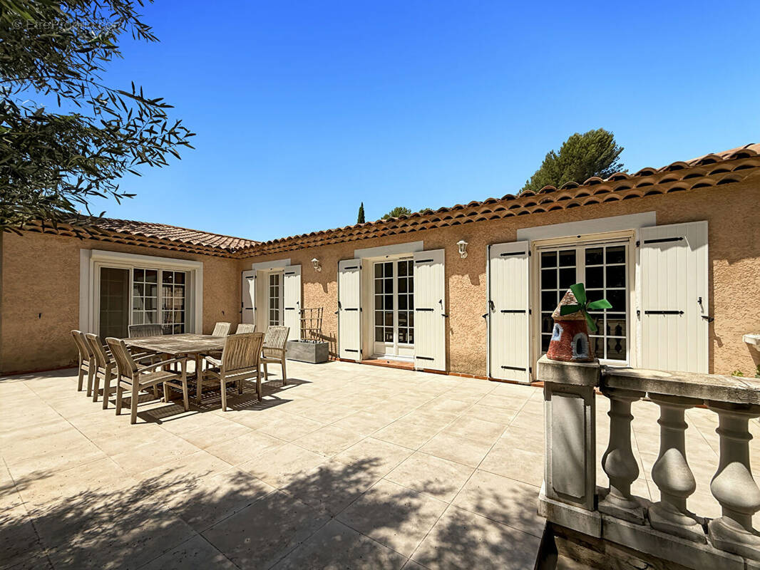 Maison à BOUC-BEL-AIR