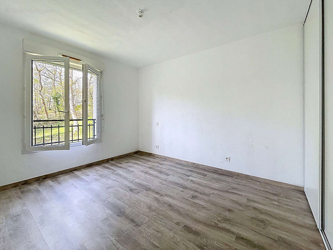 Appartement à ELANCOURT