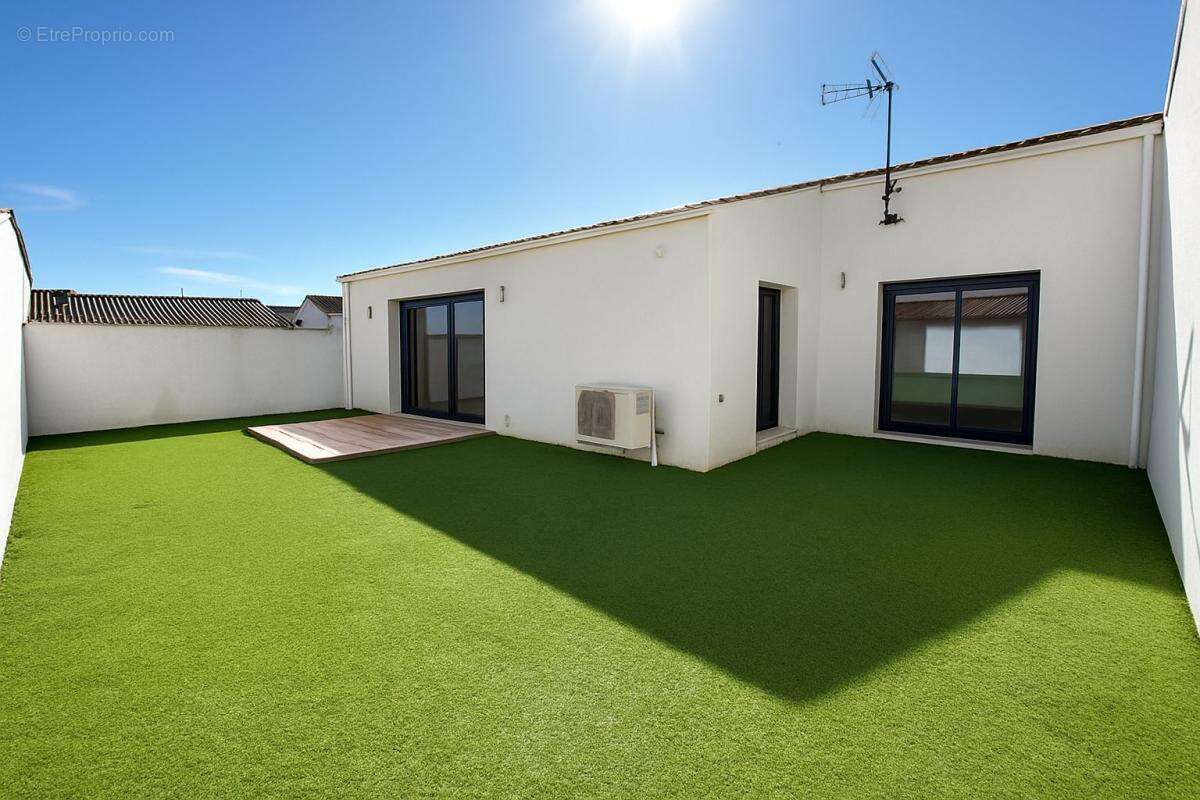 Maison à SAINT-XANDRE