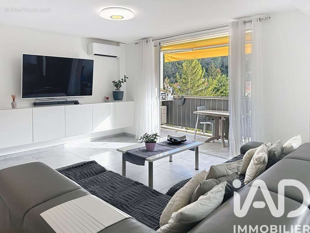 Photo 2 - Appartement à CARNOUX-EN-PROVENCE