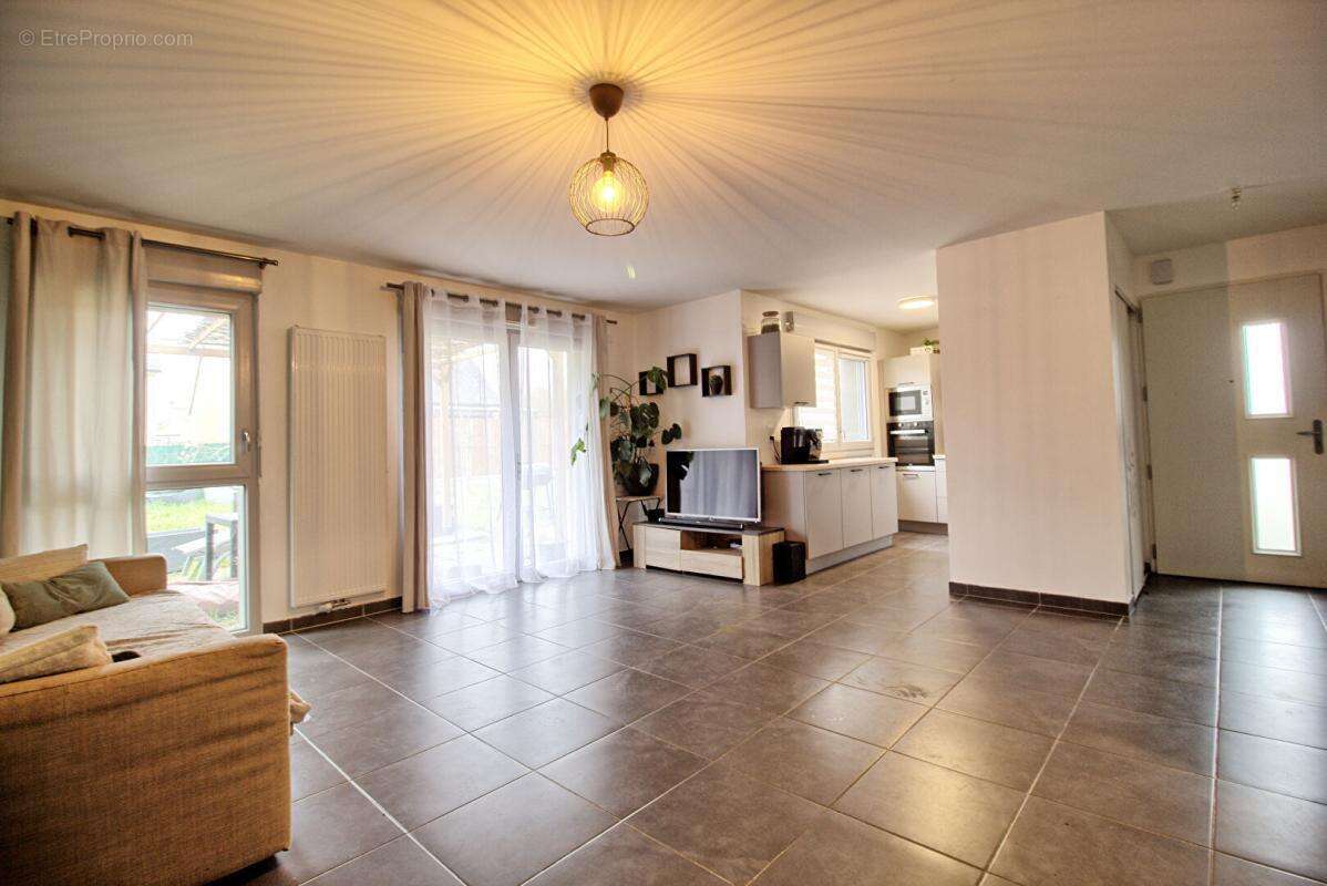 Maison Verrieres En Anjou 6 pièce(s) 85 m2 - photo 10
