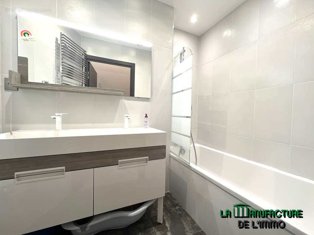 Appartement à SAINT-ETIENNE