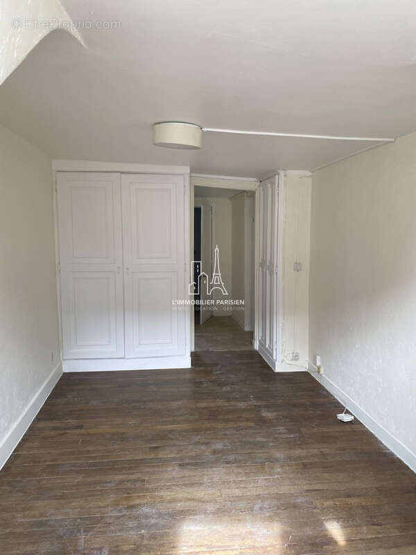 Appartement à PARIS-9E