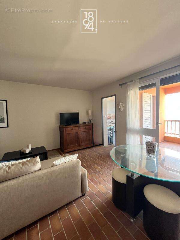 Appartement à MARSEILLE-7E