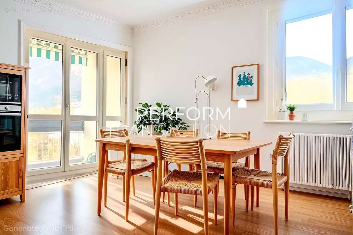 Appartement à MEYLAN